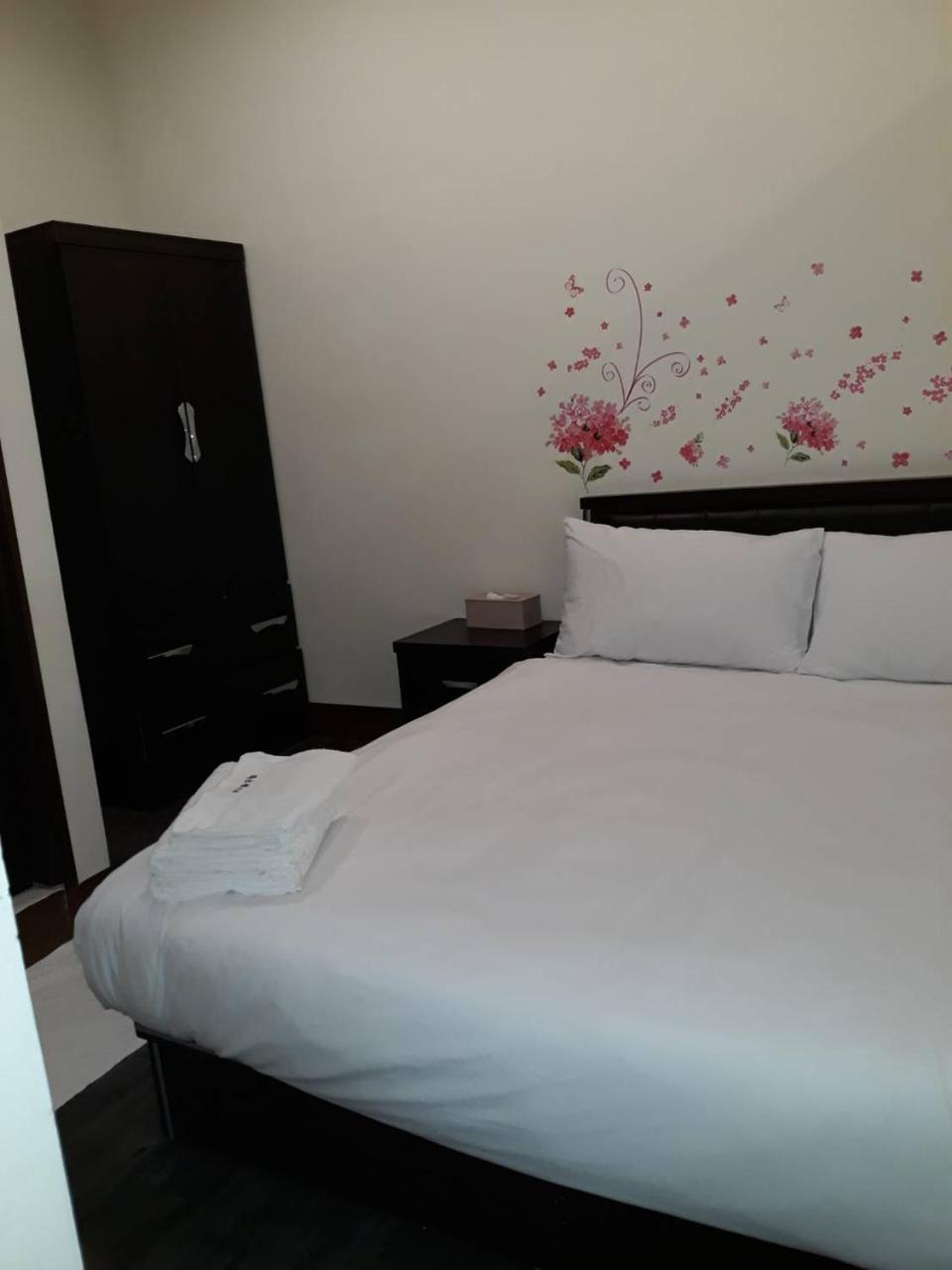 Malaya Guest House Budai Екстериор снимка
